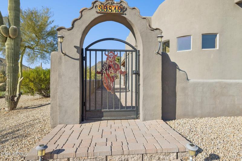 52-web-or-mls-39819-n-26th-st