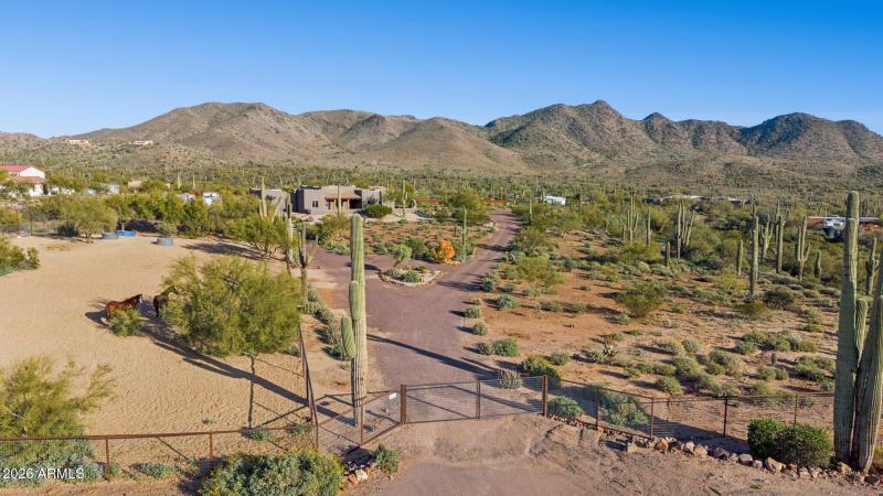 53-web-or-mls-39819-n-26th-st