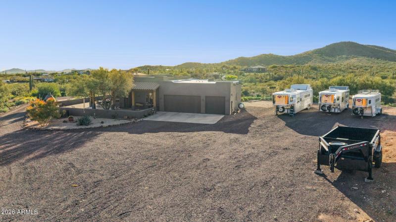 61-web-or-mls-39819-n-26th-st