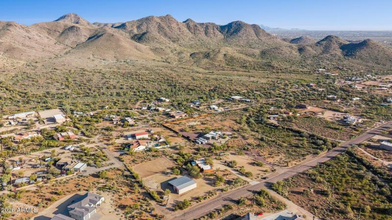 64-web-or-mls-39819-n-26th-st