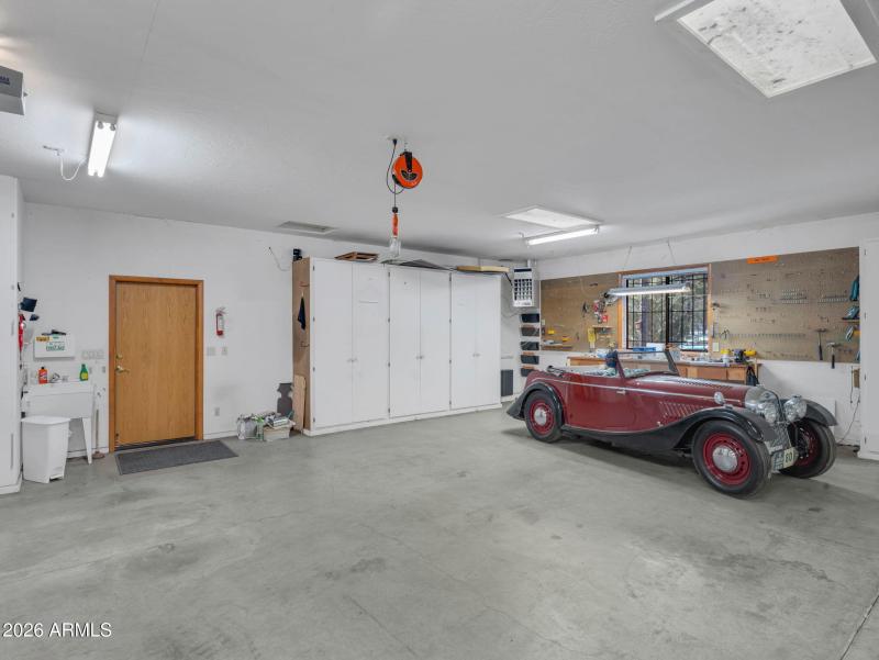 Workbench and Storage