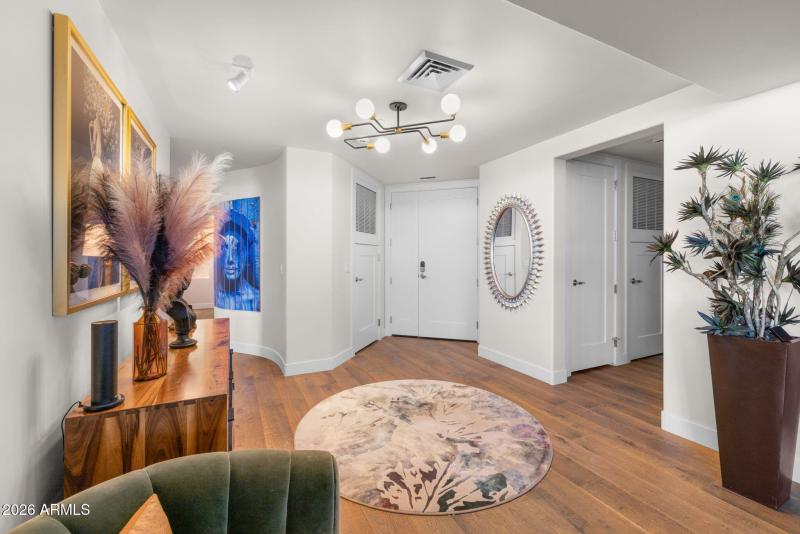 68-web-or-mls-140 E Rio Salado Pkwy 804,