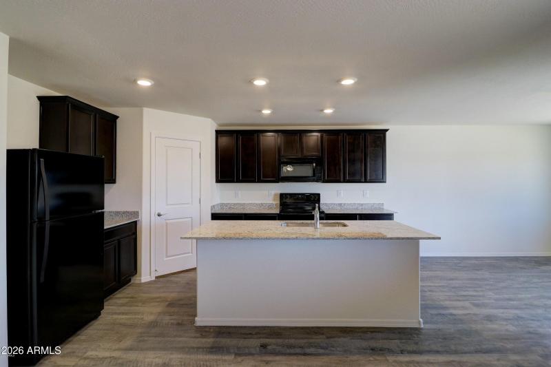 20200914175131780175000000-o