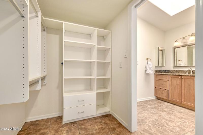 329FDFAD-DF87-4C56-AA7E-4C050E6C7C80