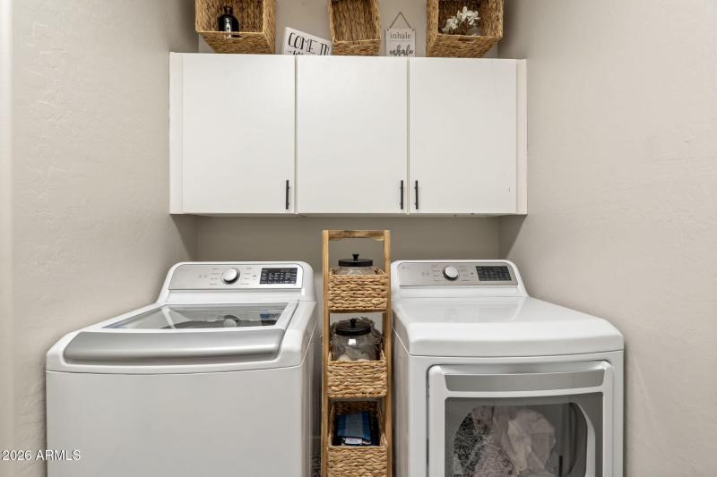 MUD/LAUNDRY ROOM