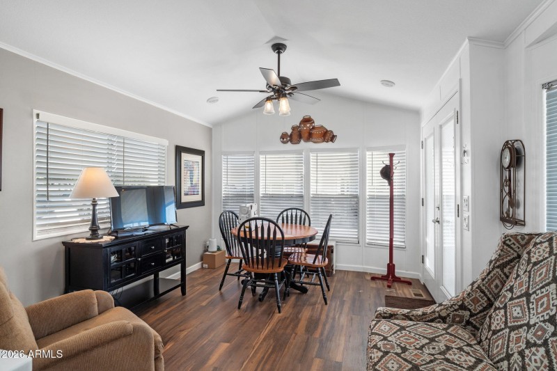 006__111 S Greenfield Rd unit 418