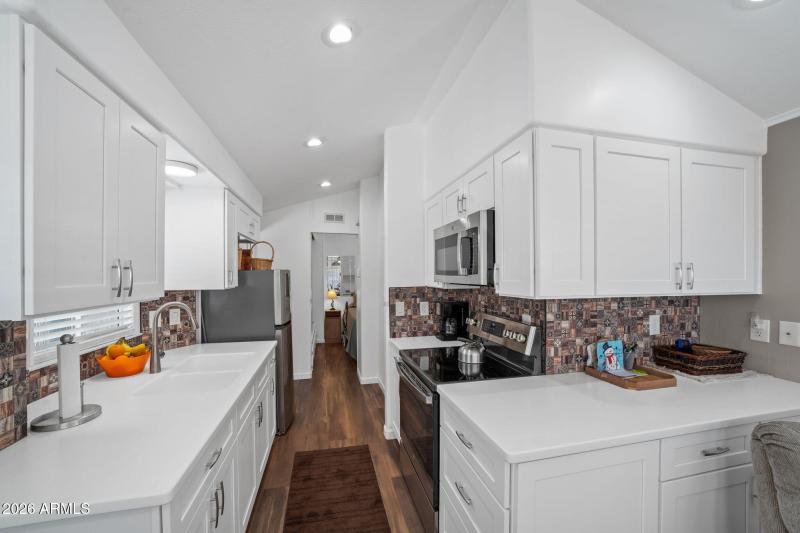 008__111 S Greenfield Rd unit 418