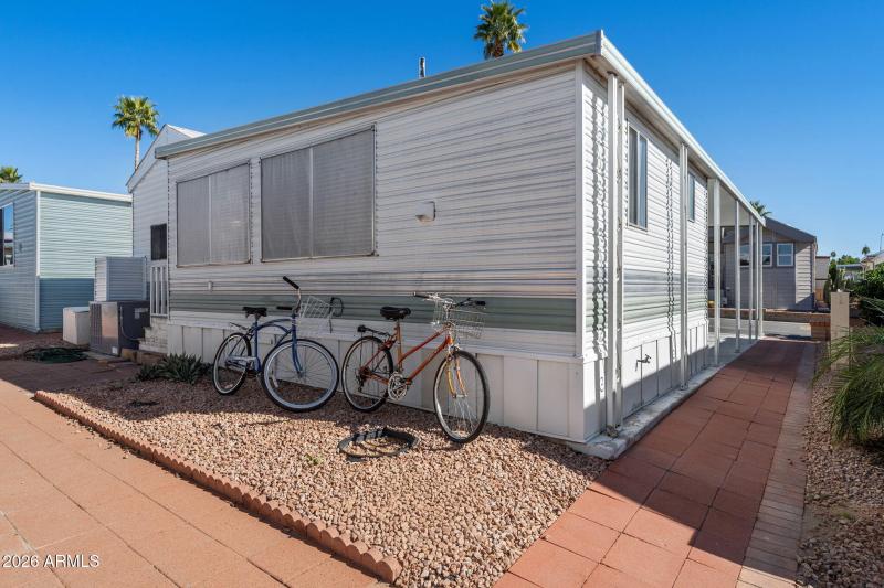 015__111 S Greenfield Rd unit 418