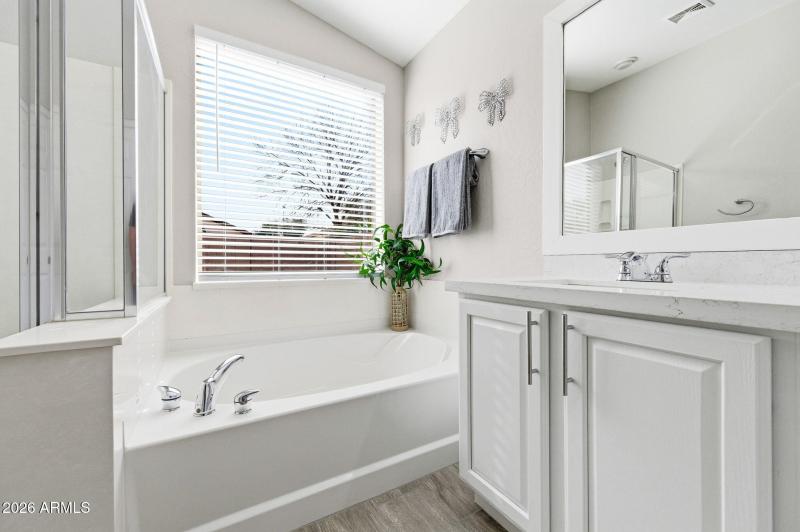 13-web-or-mls-45151 Paraiso Ln-13