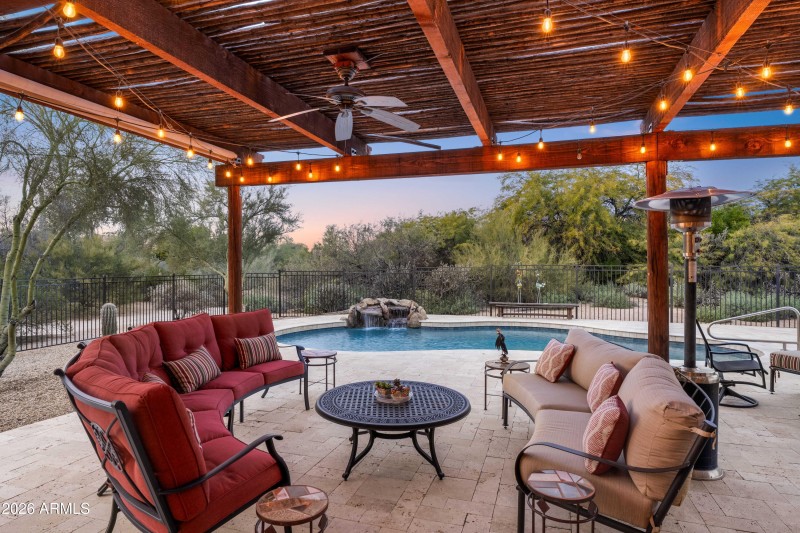 Serene and Private Backyard