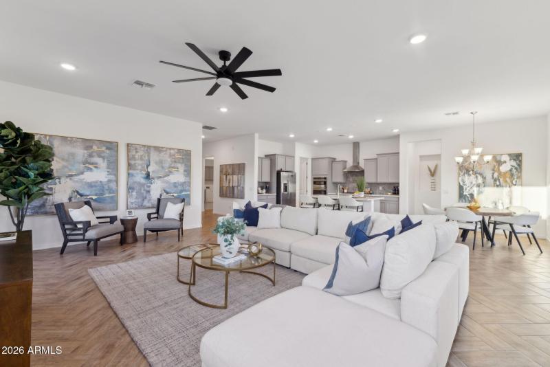 7-web-or-mls-19231-w-missouri-ave