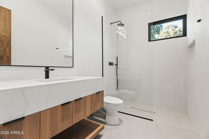 GUEST CASITA BATHROOM