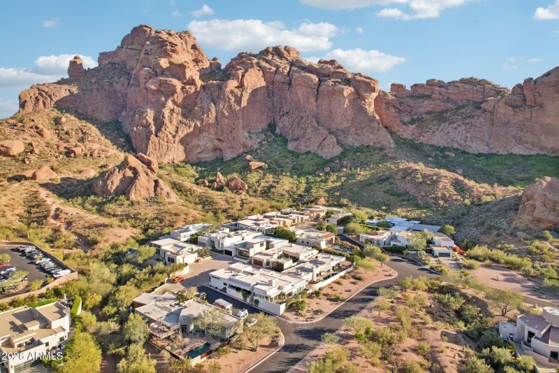 Panaramic Mountain Views