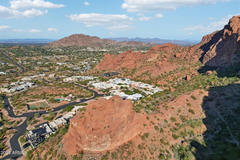 Panaramic Mountain Views