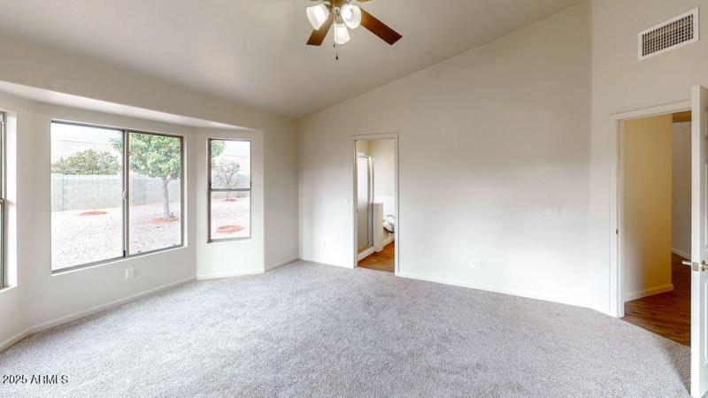 3845ViadelaReina-215