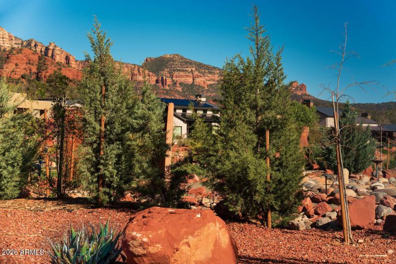 11 RED ROCK MTS E (1)