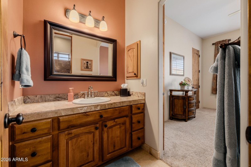 jack & Jill 2nd bath