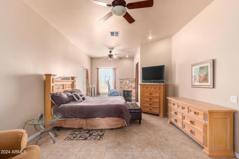 0025-25-Gelding Lane