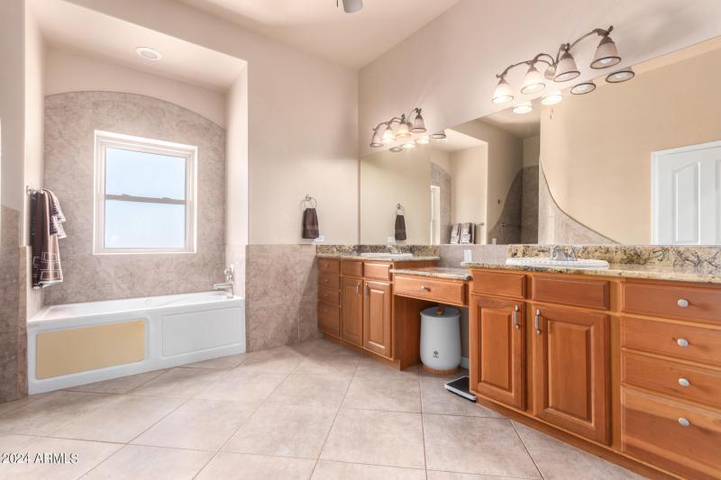 0027-27-Gelding Lane