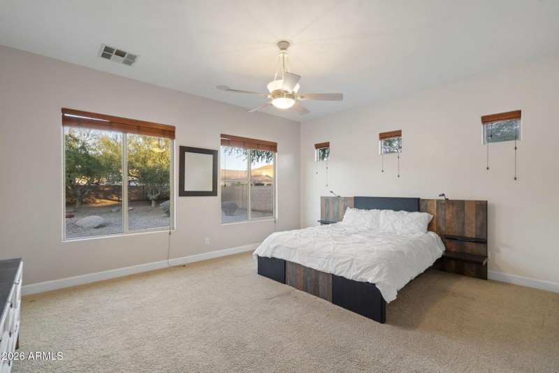 Master w Natural Light