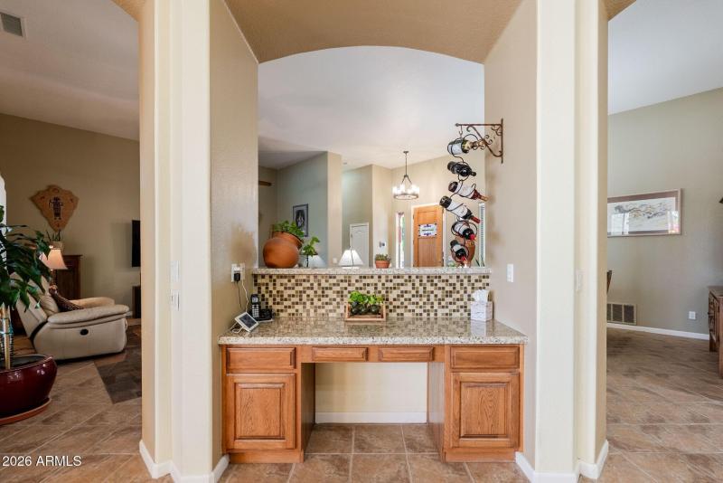 017_Kitchen Bar Area