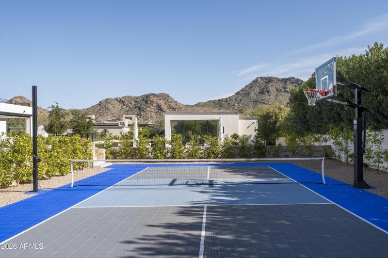 Pickleball Court/Basketball Court