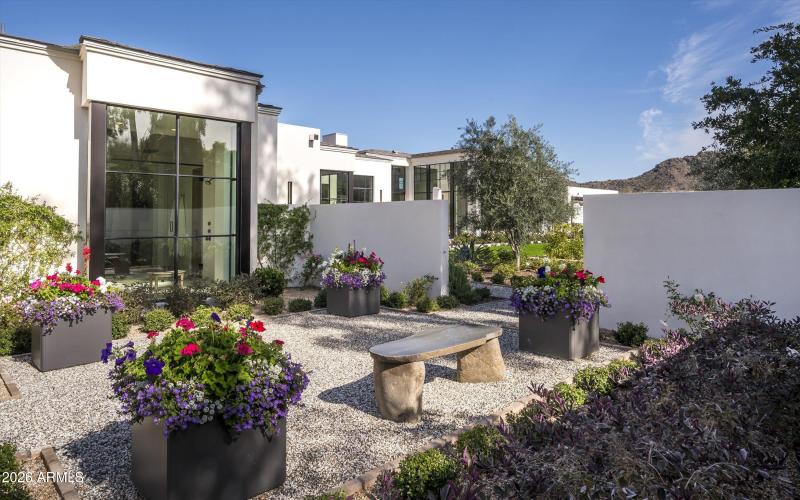 Primary Bathroom Courtyard