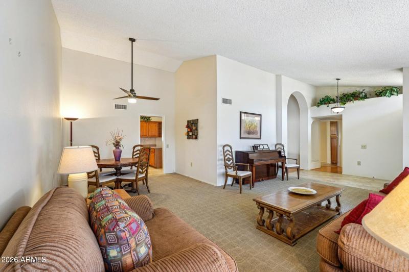 11-web-or-mls-N Crown Ridge Dr-S0202-011