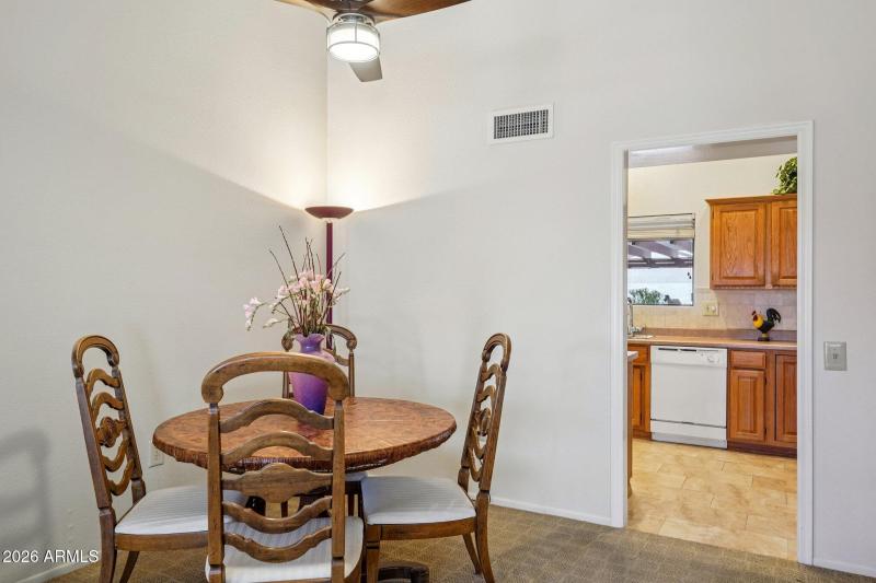 12-web-or-mls-N Crown Ridge Dr-S0202-012