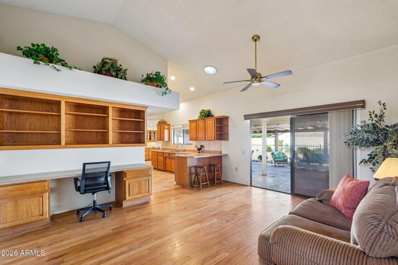 27-web-or-mls-N Crown Ridge Dr-S0202-027