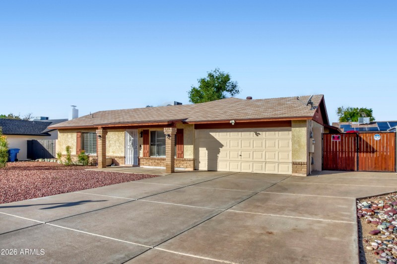 16044 N. 30th Drive - MLS Sized - 004 -