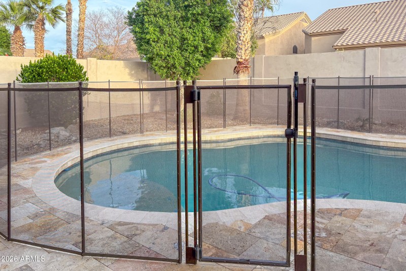 16635 S 12th - Pool Fence