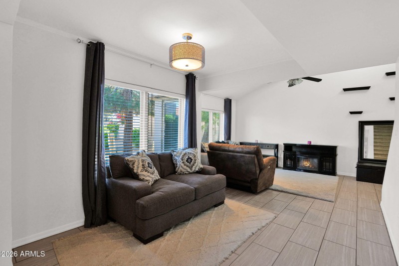 2-web-or-mls-P1471019