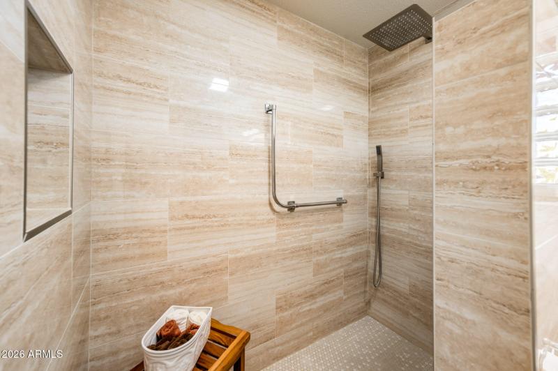 Guest Walk-in Shower