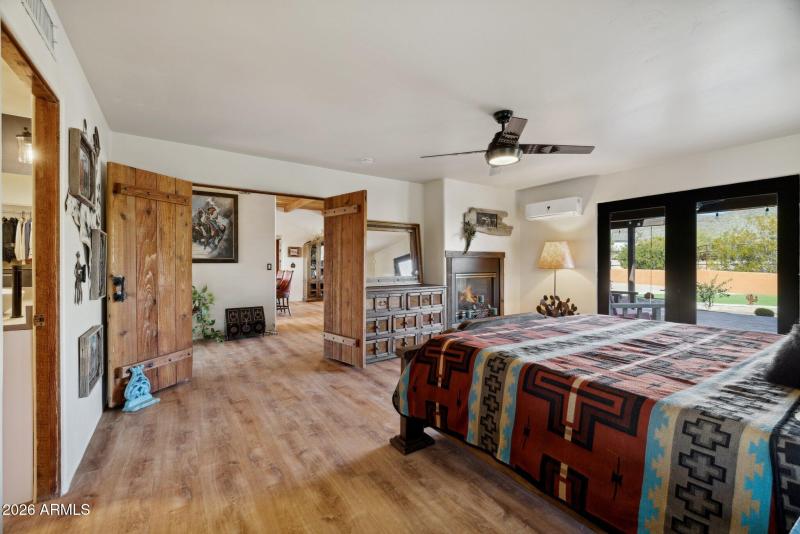 24-web-or-mls-39913-n-26th-st