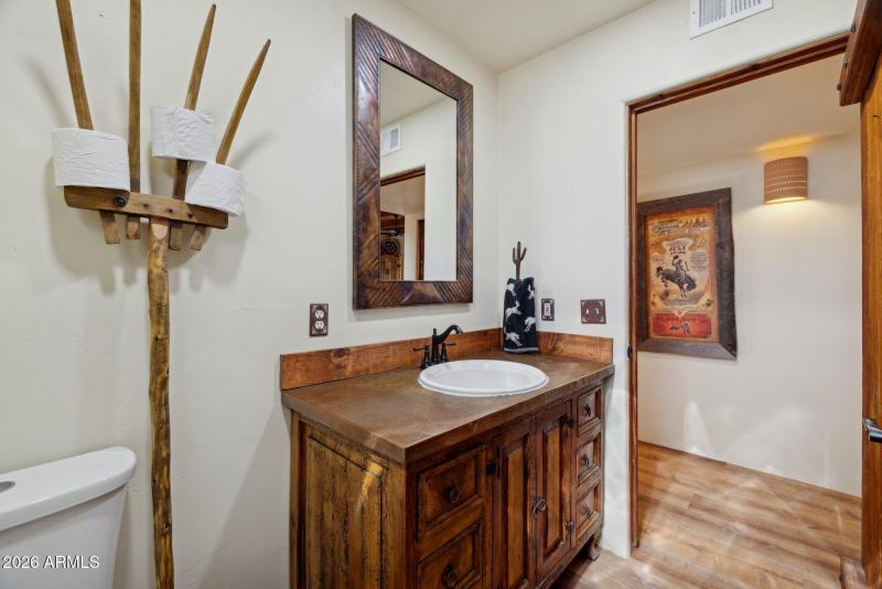 36-web-or-mls-39913-n-26th-st