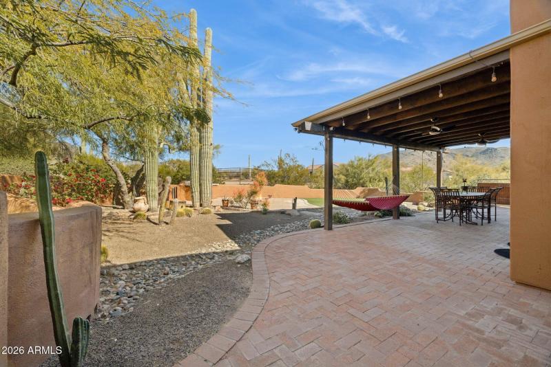 44-web-or-mls-39913-n-26th-st