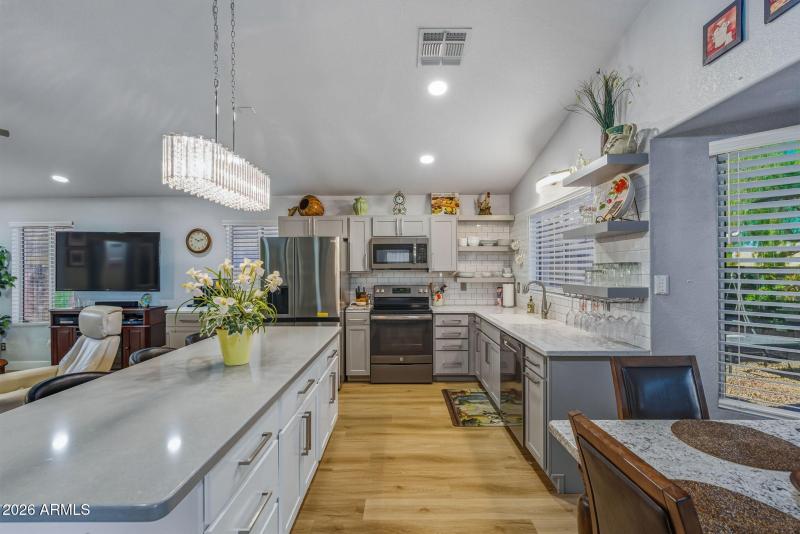 16-web-or-mls-Interior Done-23