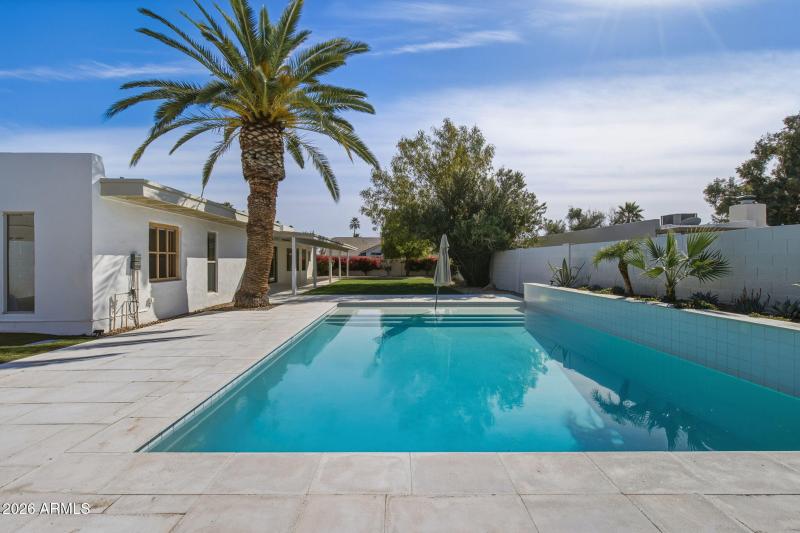 Resort-Style Backyard Pool