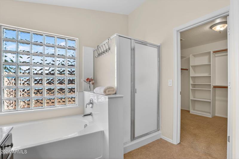 Primary Bath Garden tun & Walk-in Shower