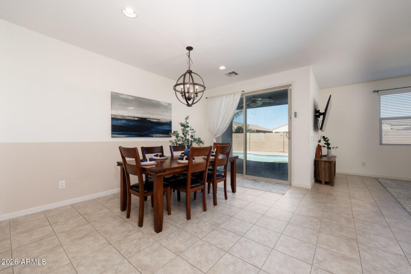 W Ganly Way (40010)-8