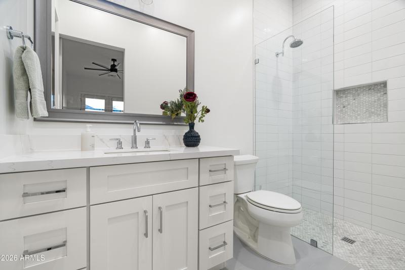 38-4223 N 41st Pl (42 of 64)