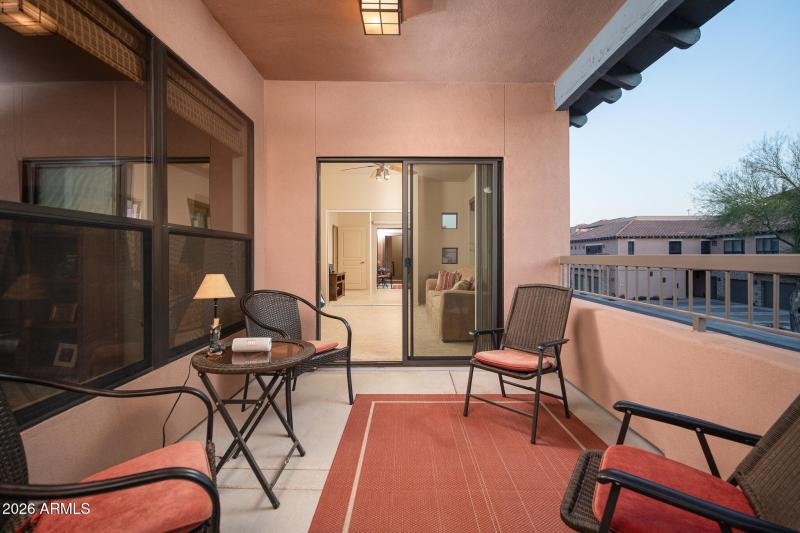 Relaxing balcony - for sunrise or sunset