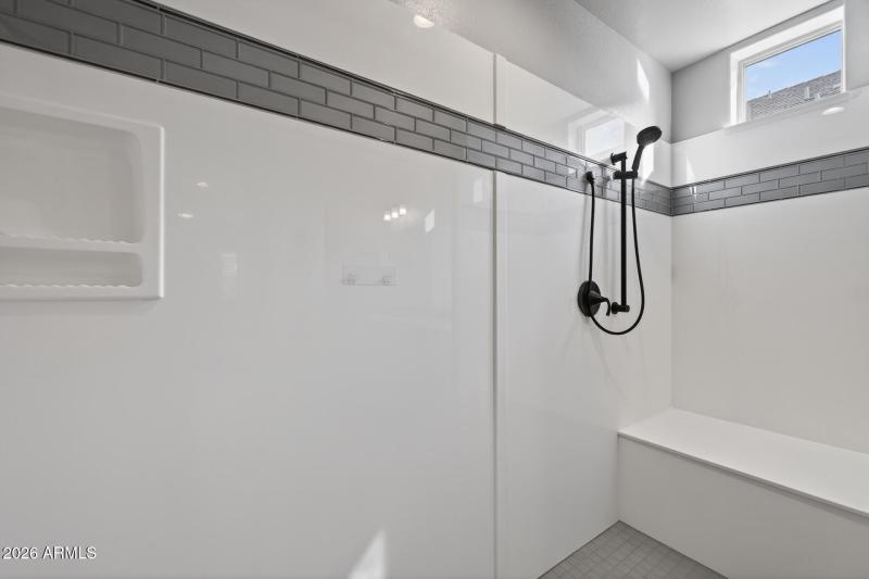 20)PRIMARY BATH DOWN