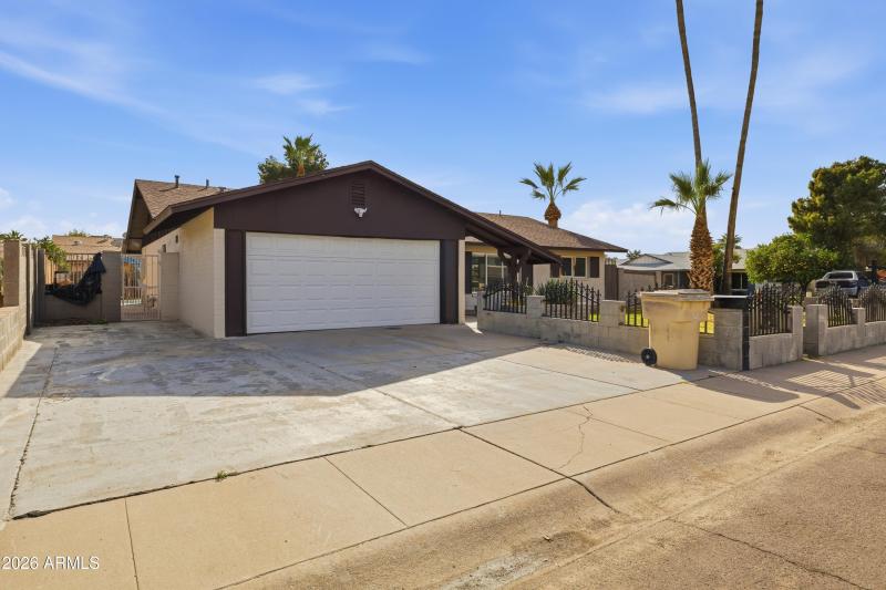 4813_W_Hayward_Ave_27