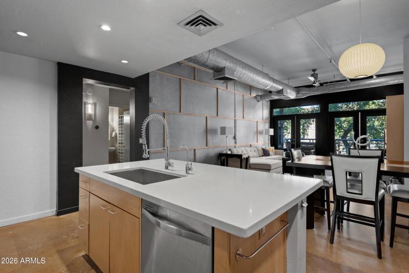 914 E Osborn Rd #216-7