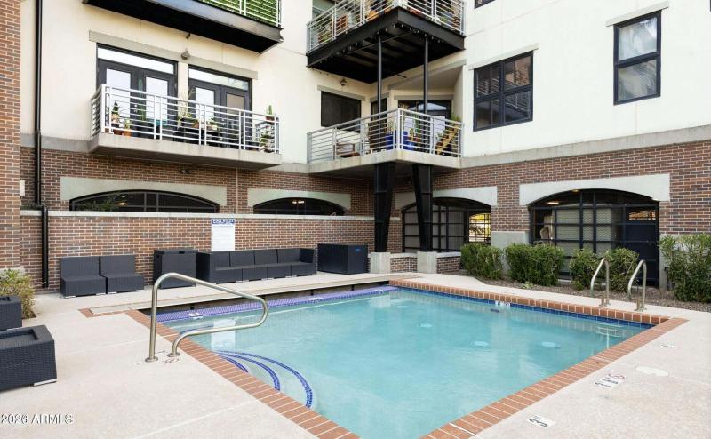 20240222194005602163000000-o