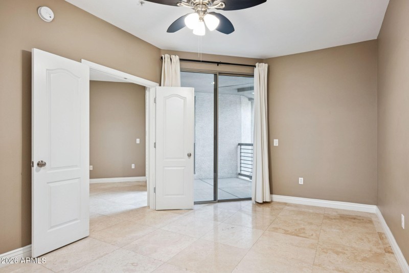 14-web-or-mls-1701-e-colter-st-416