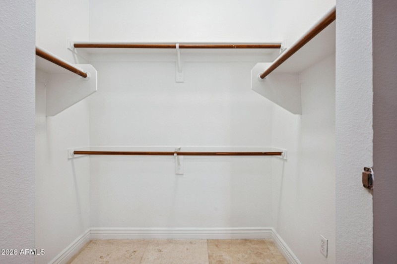 16-web-or-mls-1701-e-colter-st-416