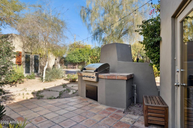 63-web-or-mls-146-e-mariposa-st